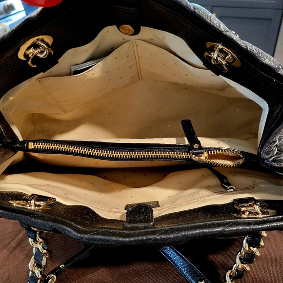 EUC Kate Spade Black Quilted Shimmer Shoulder Bag - Picture 3 of 10